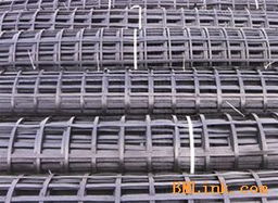 鋼塑土工格柵 定義、特性與廣泛應(yīng)用